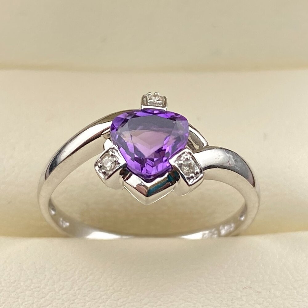 Vtg. 14K White Gold FP Friedman's Inc. 0.75 ct Amethyst & 3 Diamond Ring Sz. 7